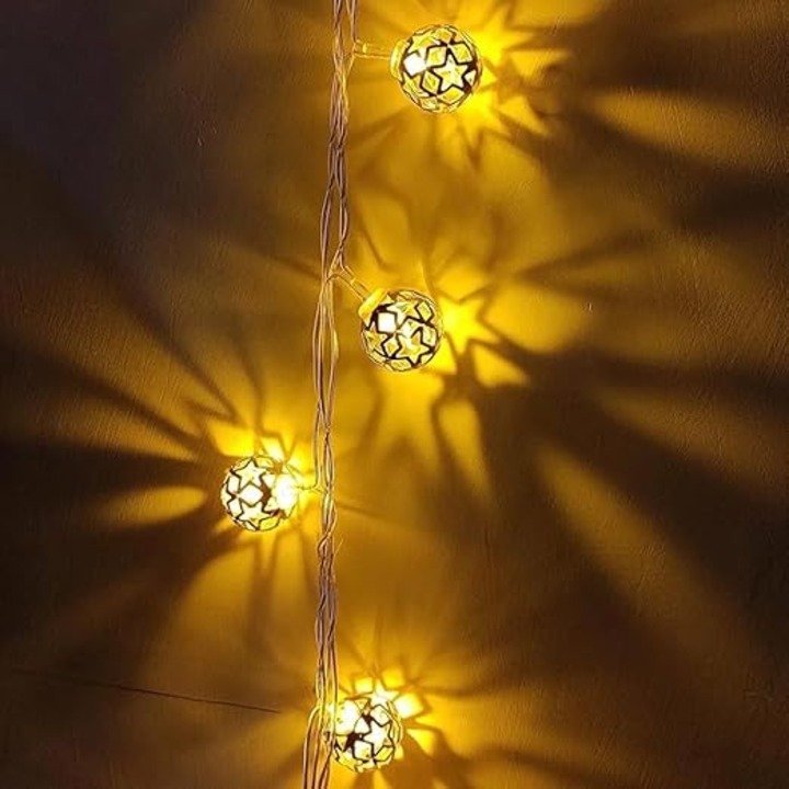 Metal Ball Light 2